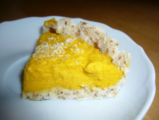 Fruchtiger Kürbiskuchen roh vegan